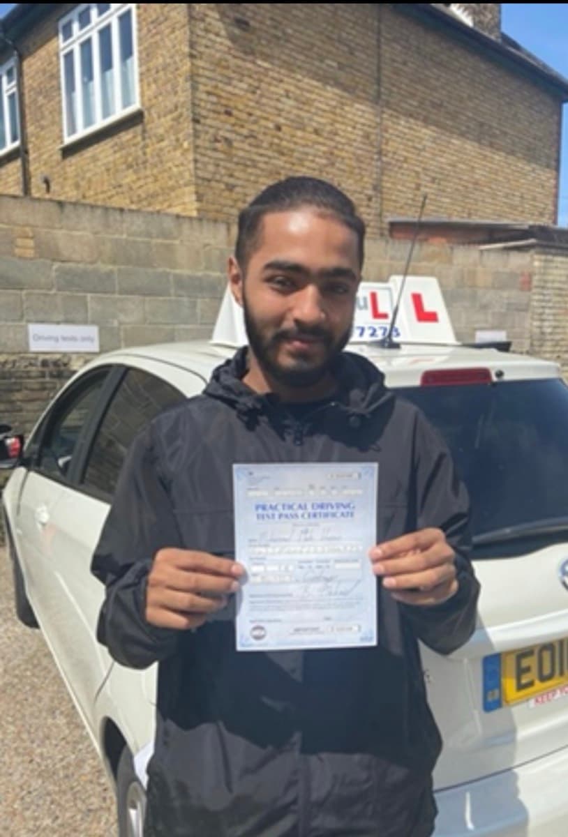 Student passed practical driving test with DriveThruL